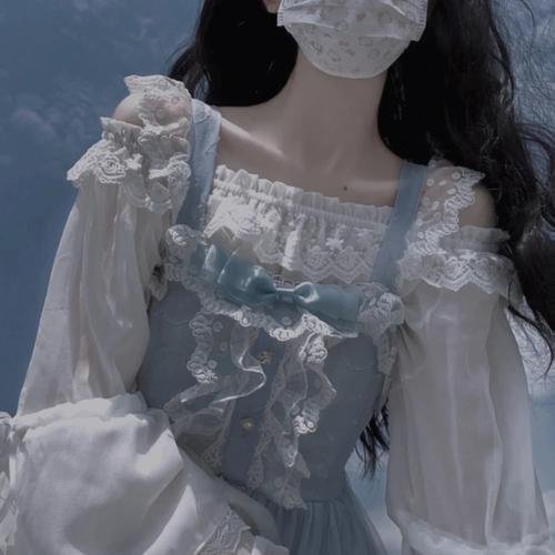 黑暗中的十个女人